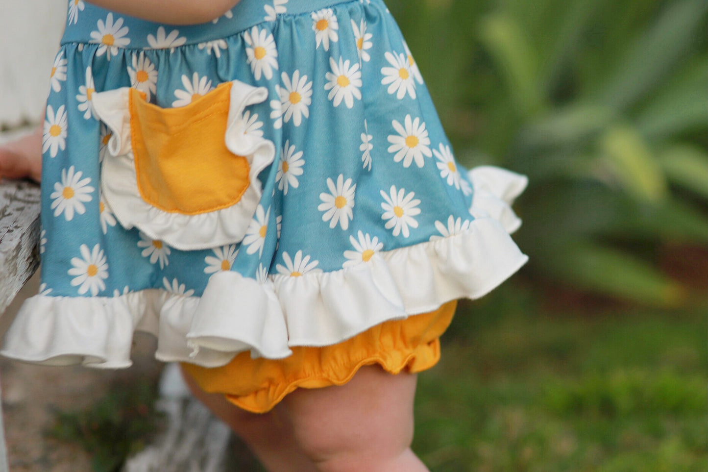 Oopsy Daisy Bloomer Set